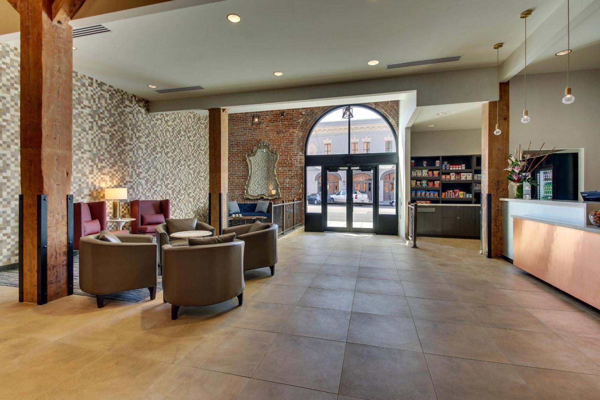Springhill Suites By Marriott Montgomery Downtown Eksteriør bilde